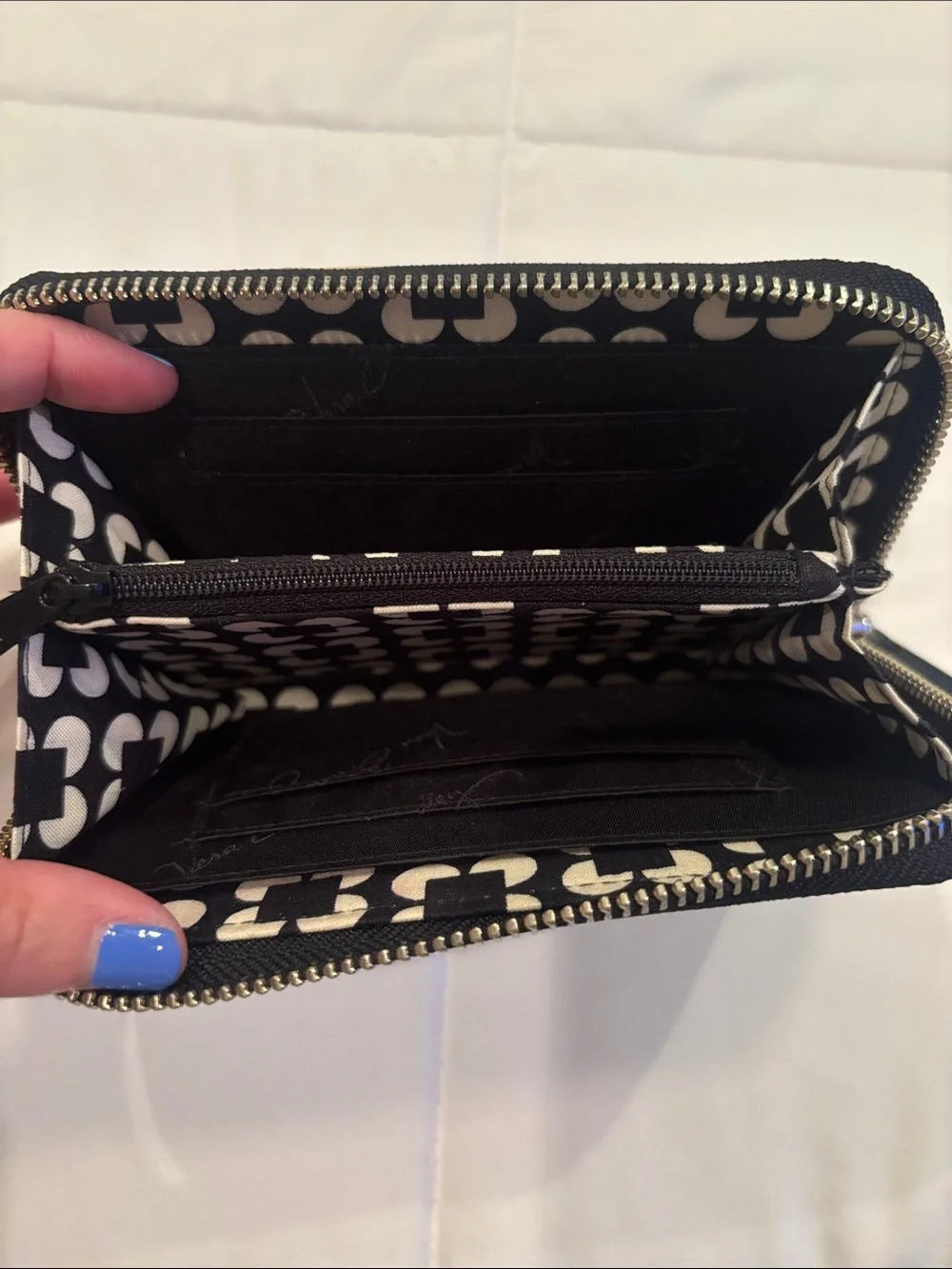 Vera Bradley Black Zip-Around Leather Wallet - Picture 2 of 2